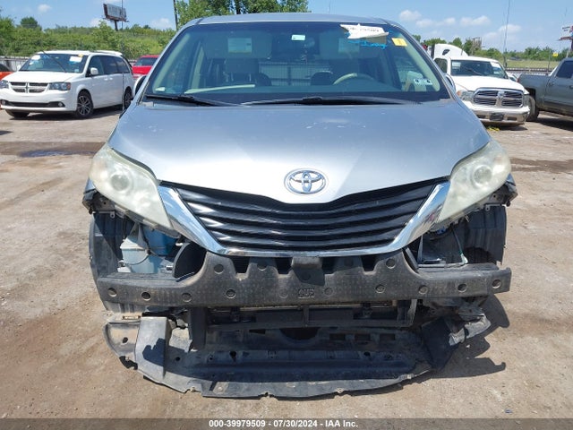 Toyota Sienna Le V6 8 Passenger 2014 5TDKK3DC2ES526014 Image 13