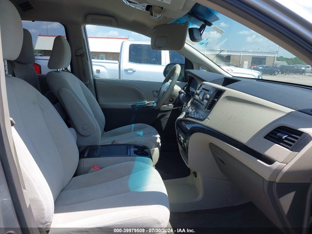 Toyota Sienna Le V6 8 Passenger 2014 5TDKK3DC2ES526014 Image 5