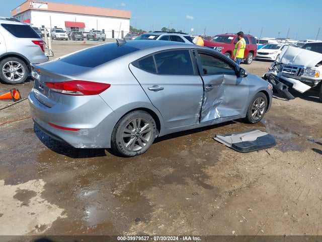 Hyundai ELANTRA SE 2017 5NPD84LF9HH080513 Image 4