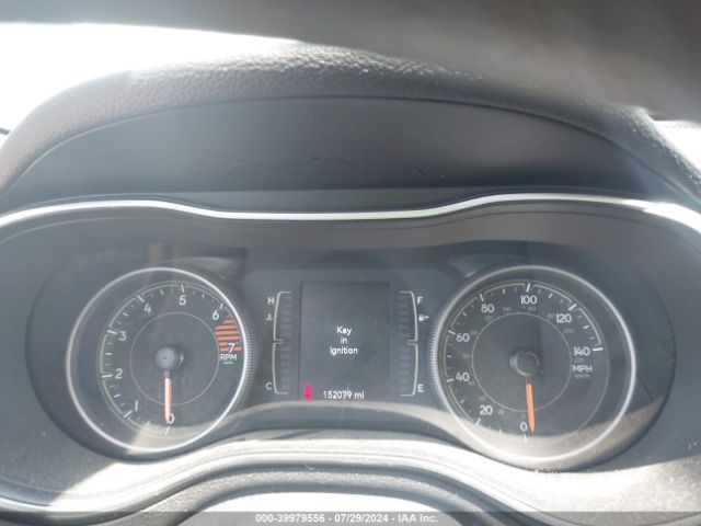 1C4PJMCB2KD212216 Jeep Cherokee Latitude 4x4