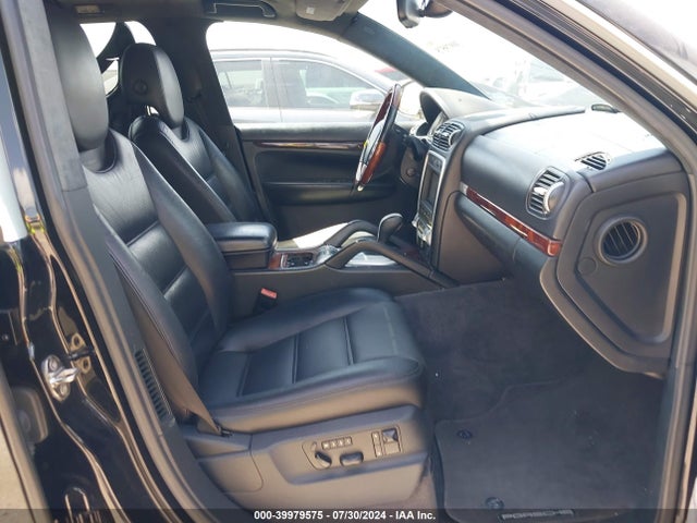 2005 PORSCHE CAYENNE WP1AC29P45LA90720 Photo 4