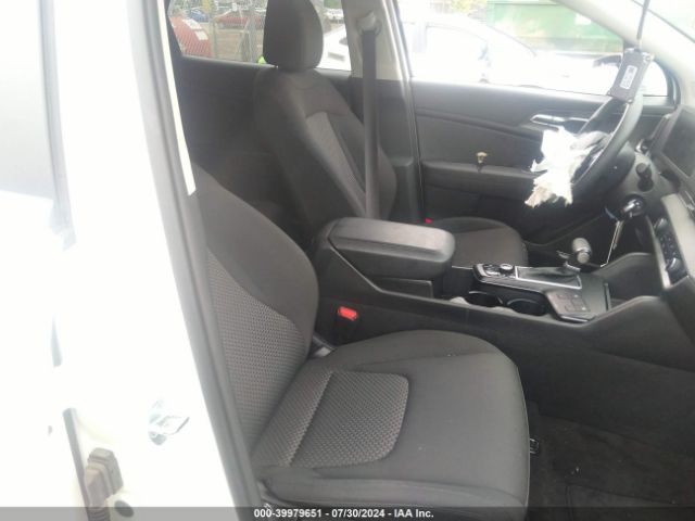 KNDPUCAF0P7166656 KIA Sportage Lx