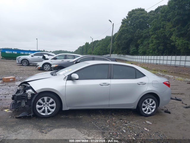 Toyota COROLLA LE 2018 2T1BURHE7JC009495 Image 15