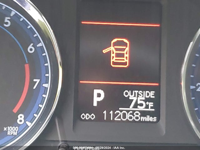 Toyota COROLLA LE 2018 2T1BURHE7JC009495 Image 16