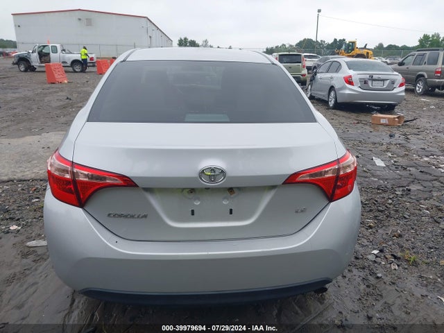 Toyota COROLLA LE 2018 2T1BURHE7JC009495 Image 17