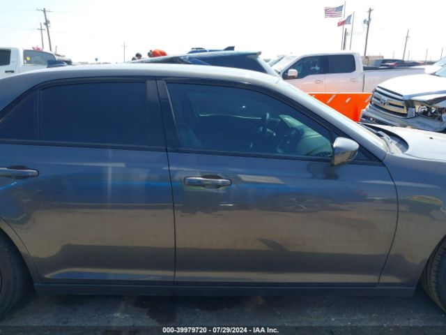 2C3CCABG9KH516588 Chrysler 300 300s