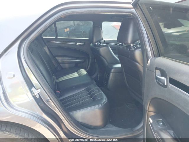 2C3CCABG9KH516588 Chrysler 300 300s