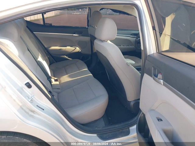 Hyundai ELANTRA SE 2019 5NPD74LF0KH472175 Image 8