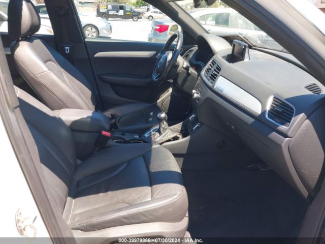 WA1GFCFSXFR005843 Audi Q3 2.0t Premium Plus