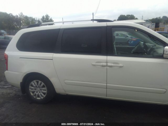 KNDMG4C79E6571813 KIA SEDONA LX