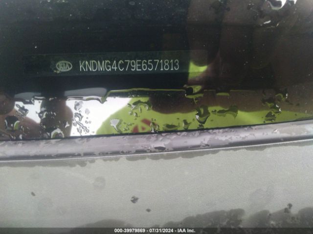 KNDMG4C79E6571813 KIA SEDONA LX