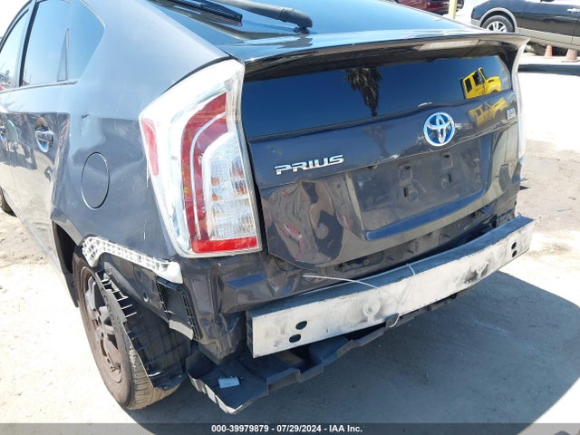 Toyota Prius Two 2015 JTDKN3DU2F0465820 Image 6