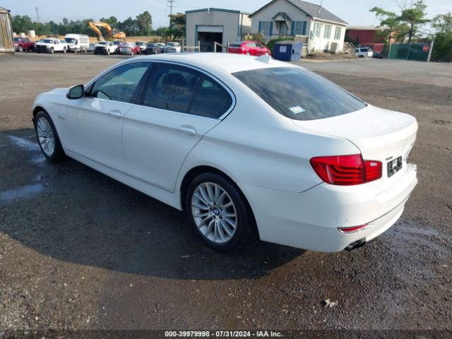 WBA5A7C50FD622809 BMW 528i Xdrive