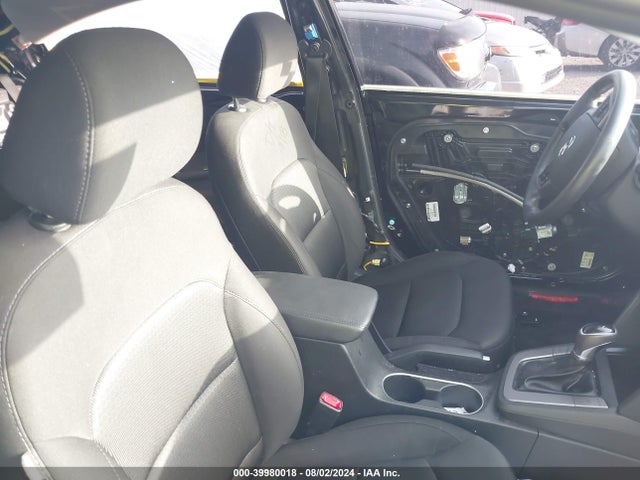 Hyundai Elantra Value Edition 2017 5NPD84LF2HH176709 Image 5