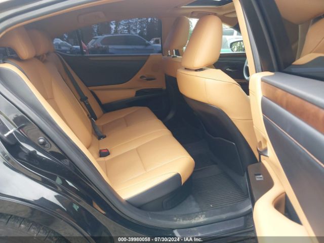 58ADA1C14PU027735 Lexus ES 300H