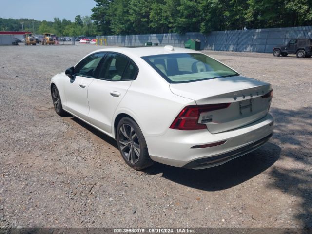 2023 VOLVO S60 7JRL12FV6PG236454 Photo 2