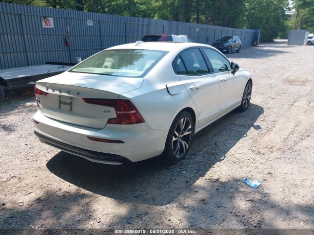 2023 VOLVO S60 7JRL12FV6PG236454 Photo 3