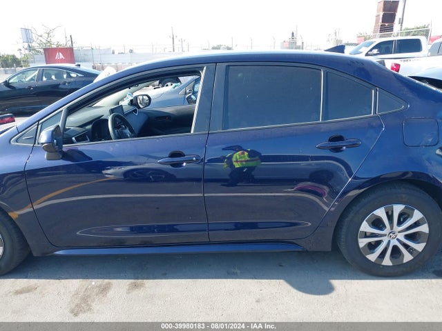 Toyota Corolla Hybrid Le 2022 JTDEAMDE3NJ058282 Image 14