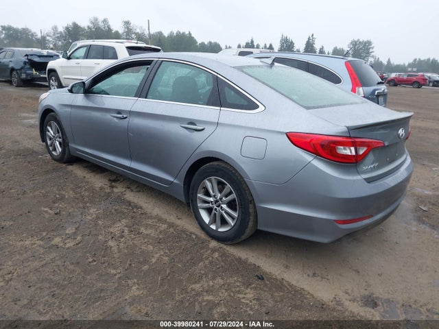 Hyundai SONATA SE 2015 5NPE24AF4FH149565 Image 3