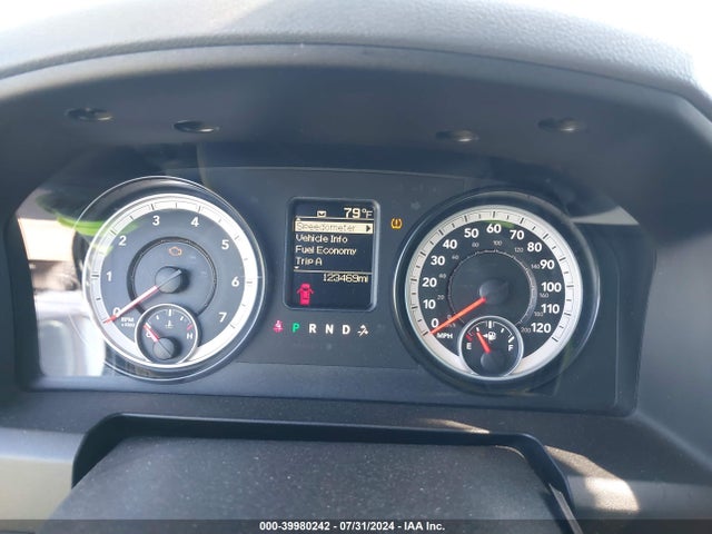 3C6JR6AT7EG165480 RAM 1500 Express