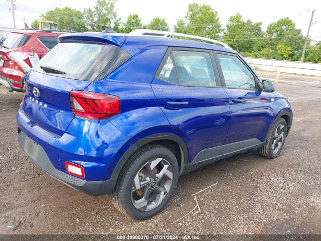 Hyundai Venue Limited 2022 KMHRC8A38NU192608 Image 4