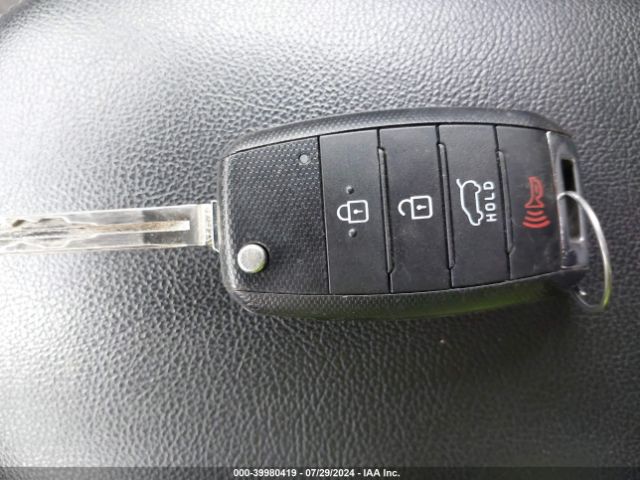 KNDJN2A27H7422772 KIA Soul