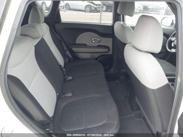 KNDJN2A27H7422772 KIA Soul