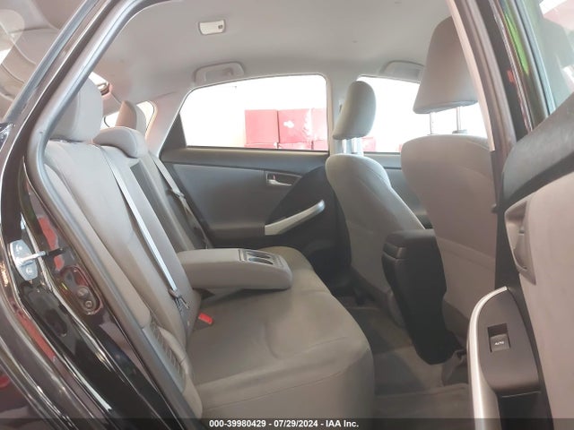 Toyota Prius Two 2015 JTDKN3DU8F1947072 Image 8