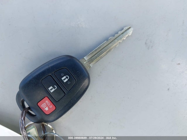 Toyota Rav4 Xle 2018 2T3WFREV1JW472786 Image 11