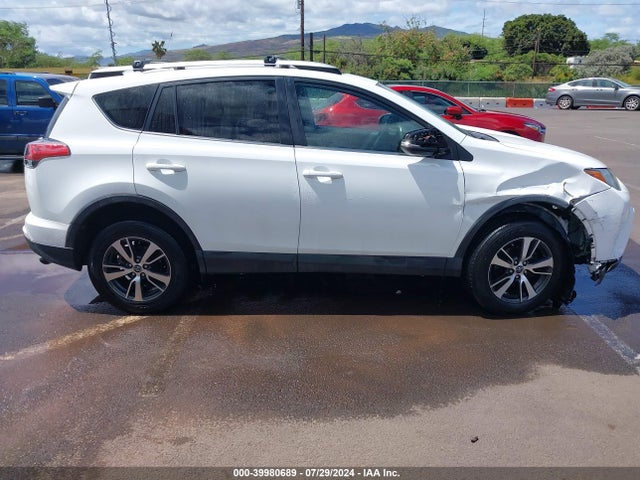 Toyota Rav4 Xle 2018 2T3WFREV1JW472786 Image 13