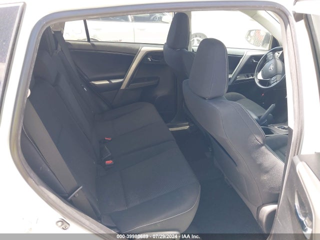Toyota Rav4 Xle 2018 2T3WFREV1JW472786 Image 8