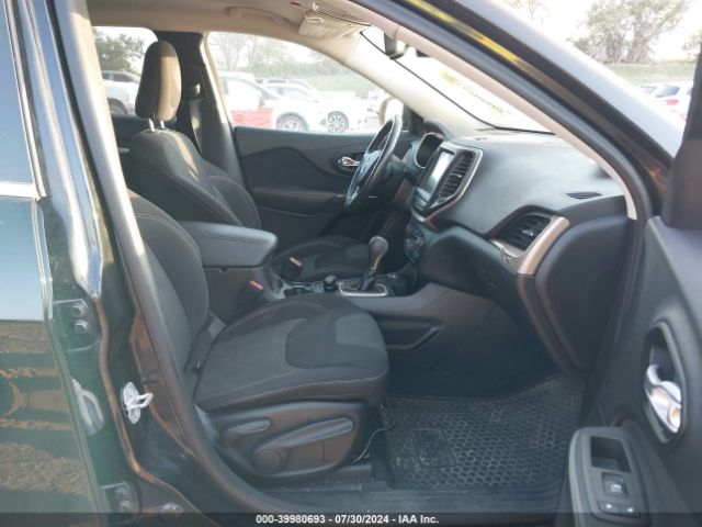 1C4PJMCS2FW709549 Jeep Cherokee Latitude
