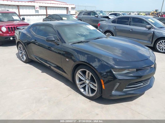 Chevrolet Camaro 2lt 2018 1G1FD1RX9J0160943 Image 1