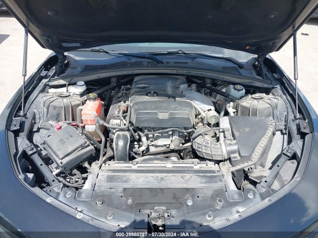 Chevrolet Camaro 2lt 2018 1G1FD1RX9J0160943 Image 10