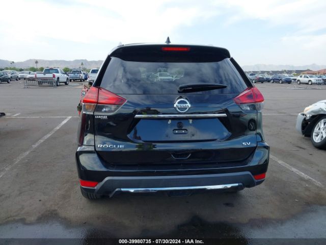 5N1AT2MT2JC814769 Nissan ROGUE SV