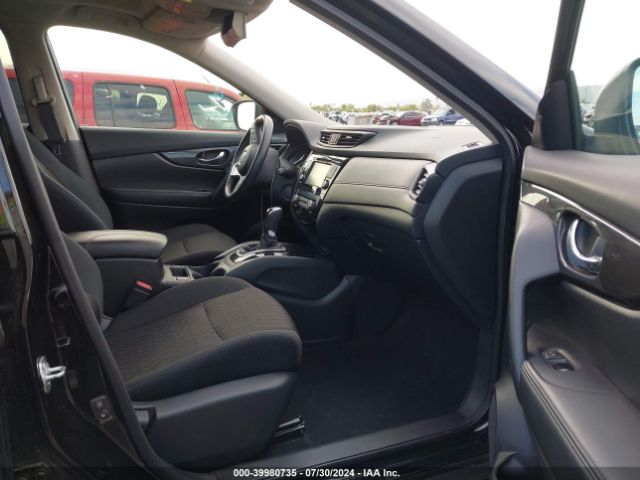 5N1AT2MT2JC814769 Nissan ROGUE SV