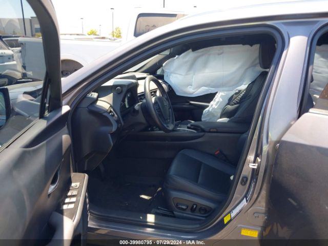 JTHX9JBH4M2045237 Lexus UX 250H