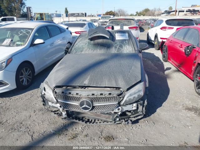 WDDWK8DB7KF928828 Mercedes-Benz C 300