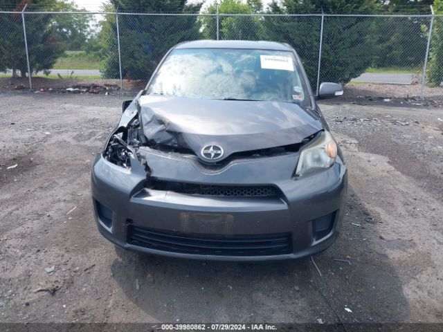 JTKKUPB44E1046902 Scion XD