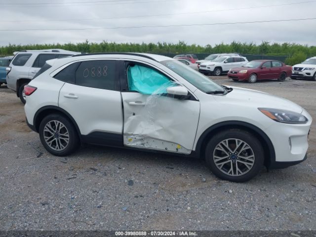 1FMCU0H69NUB64885 Ford ESCAPE SEL