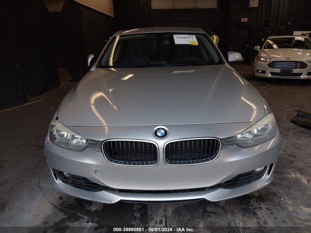 BMW 320i 2015 WBA3B1C52FP681070 Image 12