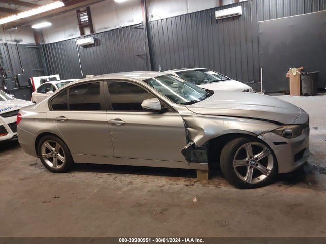 BMW 320i 2015 WBA3B1C52FP681070 Image 13