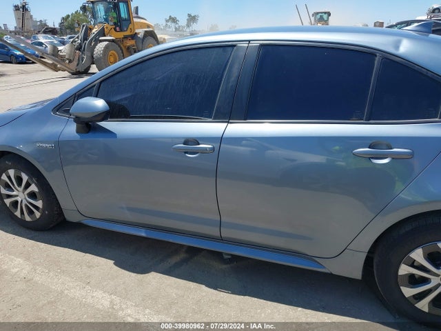 Toyota Corolla Hybrid Le 2021 JTDEAMDE9MJ027438 Image 14