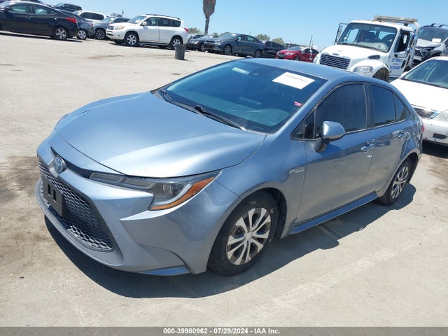Toyota Corolla Hybrid Le 2021 JTDEAMDE9MJ027438 Image 2