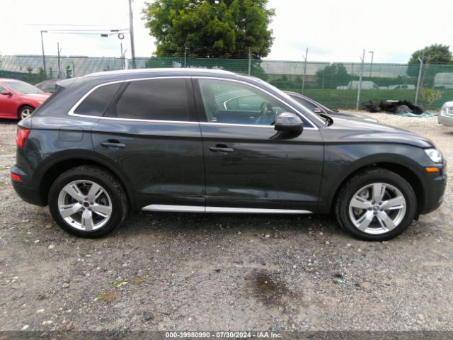 WA1BNAFY8J2144425 Audi Q5 2.0t Premium/2.0t Tech Premium