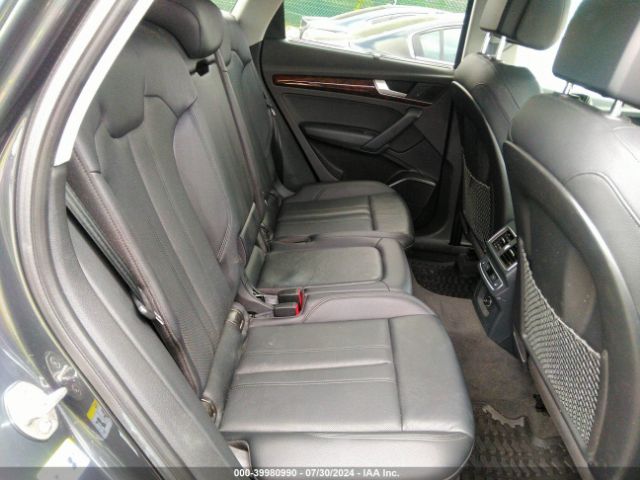 WA1BNAFY8J2144425 Audi Q5 2.0t Premium/2.0t Tech Premium