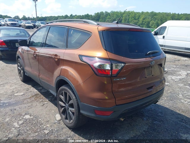 Ford ESCAPE SE 2017 1FMCU0G93HUD49241 Image 3