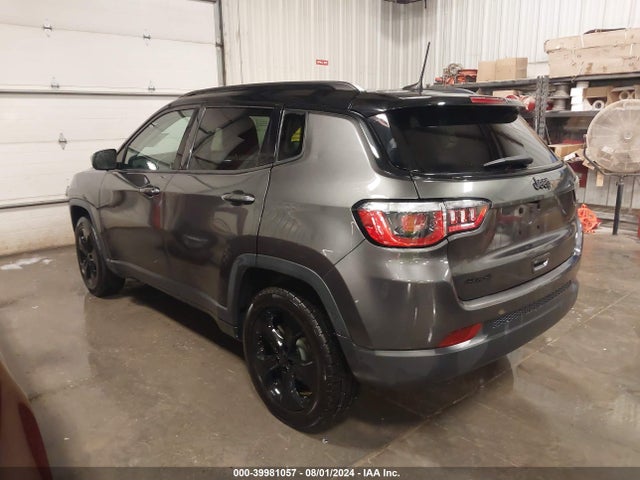 3C4NJDBB2JT434109 Jeep Compass Altitude 4x4