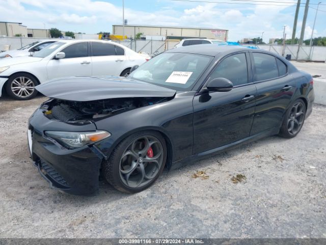 ZARFAECN7H7560165 Alfa Romeo Giulia Ti Rwd