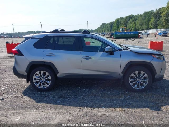 2T3C1RFV6RC283824 Toyota Rav4 Xle Premium
